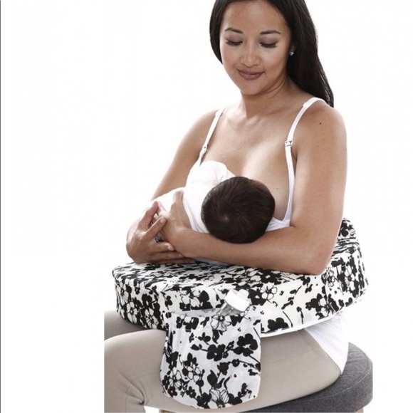 bloom nursing pillow